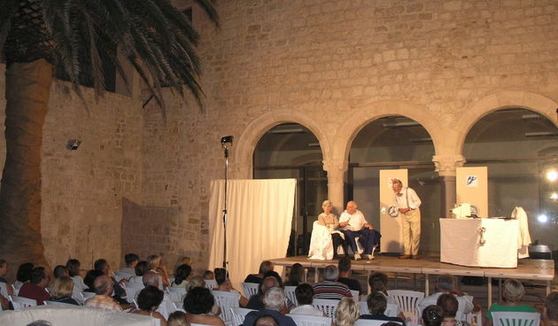 Image 1182379 (auto)