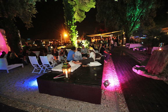 Image 953287 (auto) Image 953287 (auto)