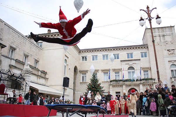 Image 1032329 (auto)