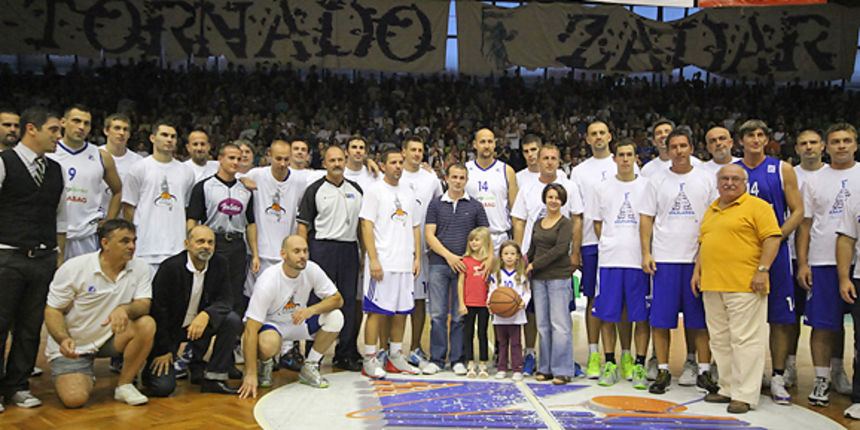 Jazine: Humanitarna utakmica za Stephanie (foto:Saša Čuka) Jazine: Humanitarna utakmica za Stephanie (foto:Saša Čuka)