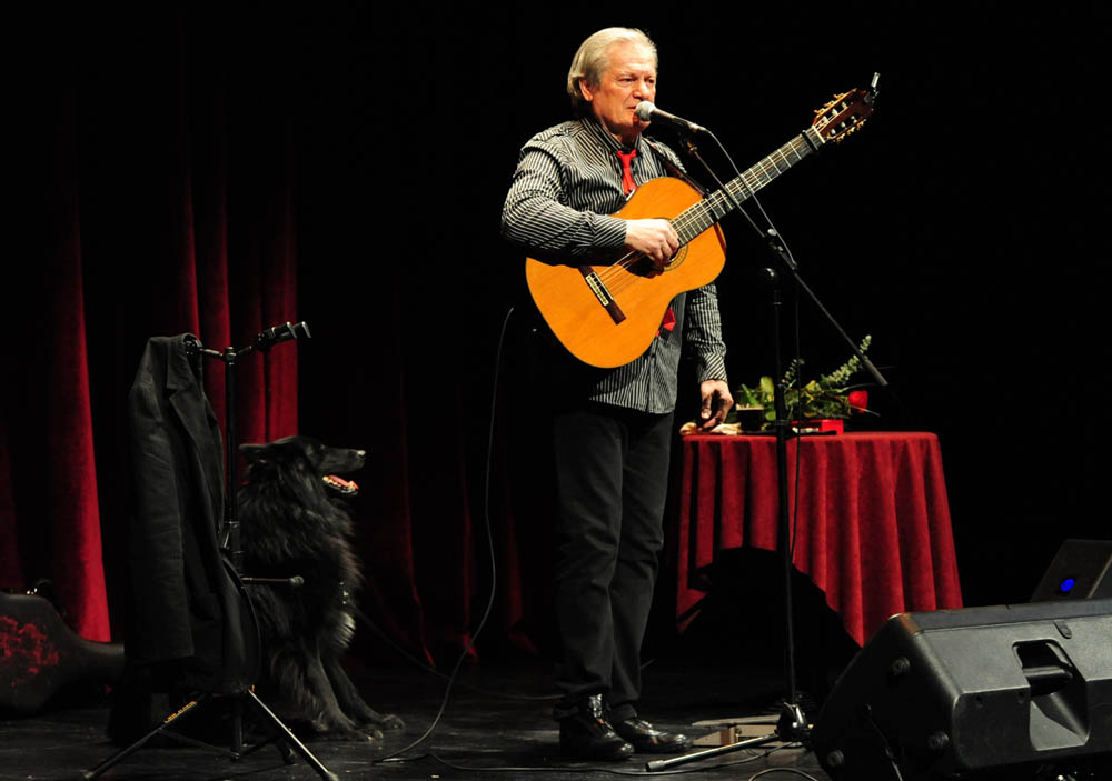 Zadar, 14.02.2013. snimio: Nenad Marčev
Kantautor i šansonjer
IBRICA JUSIĆ
Koncert povodom Valentinova
Dvorana HNK Zadar Zadar, 14.02.2013. snimio: Nenad Marčev
Kantautor i šansonjer
IBRICA JUSIĆ
Koncert povodom Valentinova
Dvorana HNK Zadar