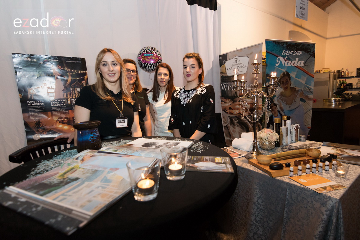 11. Festival vjenčanja: Modna revija vjenčanica i svečanih haljina te revija cvijeća i koncert Sandija Cenova 11. Festival vjenčanja: Modna revija vjenčanica i svečanih haljina te revija cvijeća i koncert Sandija Cenova