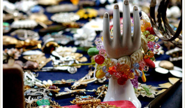 Nakit, buvljak (Foto: metro-portal.hr)