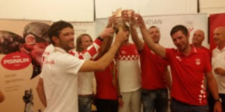 Slavlje u Hrvatskoj kući – Fantela i Marenić osvojili zlatnu medalju Slavlje u Hrvatskoj kući – Fantela i Marenić osvojili zlatnu medalju