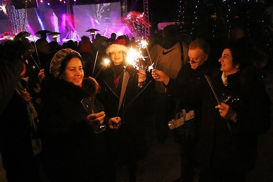 Spektakularni doček Nove 2017. godiner u Viru