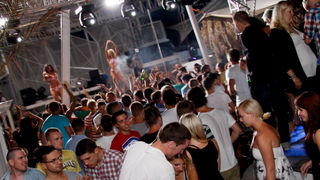 Najveći Playboy party održan na Zrću Najveći Playboy party održan na Zrću