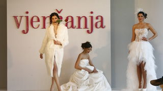 Split, 190211. 
Sajam vjencanja u hotelu Le Meridien Lav.
Na fotografiji: modna revija modeli Vesna Sposa.
Foto: Vladimir Dugandzic / CROPIX