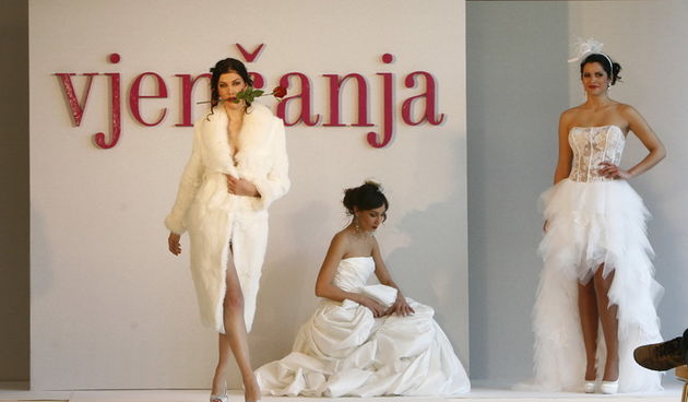 Split, 190211. 
Sajam vjencanja u hotelu Le Meridien Lav.
Na fotografiji: modna revija modeli Vesna Sposa.
Foto: Vladimir Dugandzic / CROPIX