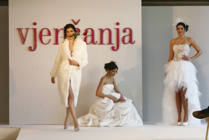 Split, 190211. 
Sajam vjencanja u hotelu Le Meridien Lav.
Na fotografiji: modna revija modeli Vesna Sposa.
Foto: Vladimir Dugandzic / CROPIX