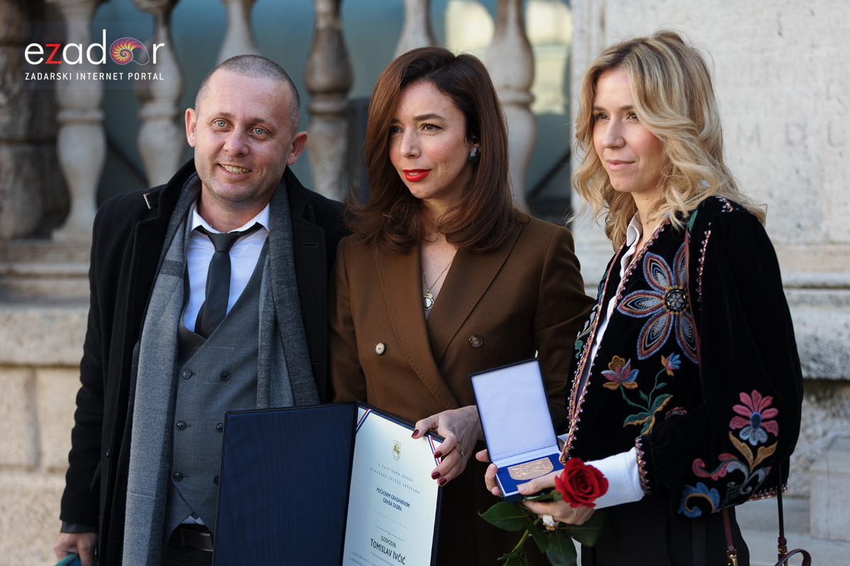 U Gradskoj loži zaslužnim građanima dodijeljena Javna priznanja Grada Zadra