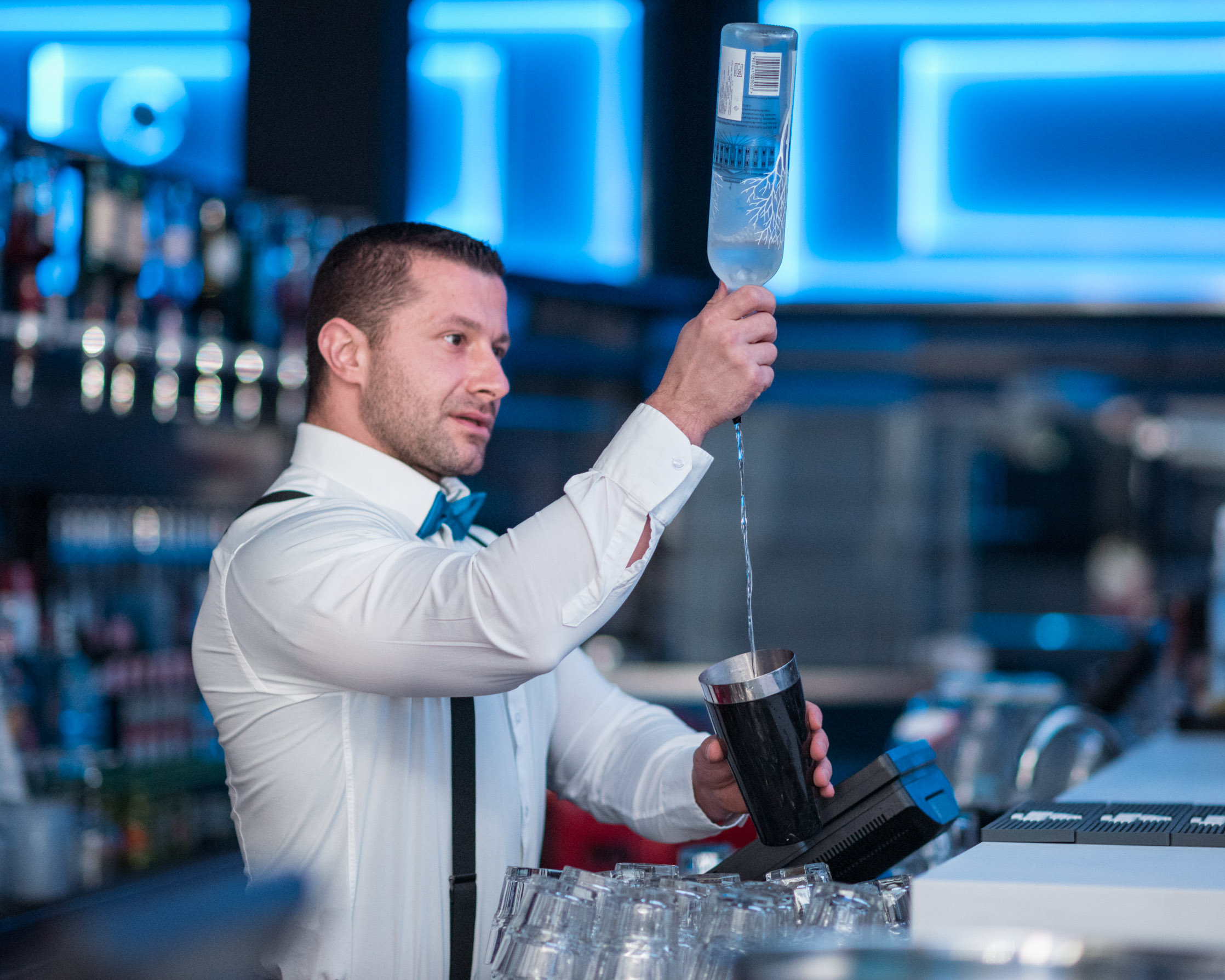 Obnovljeni klub H2O otvorio svoja vrata Obnovljeni klub H2O otvorio svoja vrata