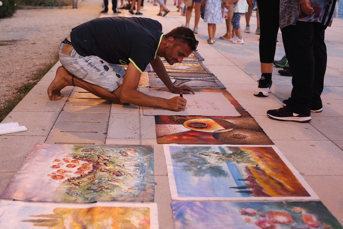Večernji đir po zadarskoj rivi. Foto: Leo Banić