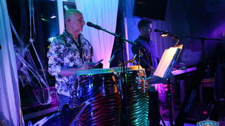 Friday Night Live: Jet Set Band @ Famous Beach Bar & Grill. Foto: Ivan Brčić Friday Night Live: Jet Set Band @ Famous Beach Bar & Grill. Foto: Ivan Brčić