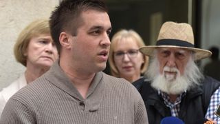 Mještani Petrčana okupili se ispred Turističke zajednice grada Zadra