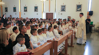 Bibinje: sakrament Prve pričesti, foto-L. Banić Bibinje: sakrament Prve pričesti, foto-L. Banić