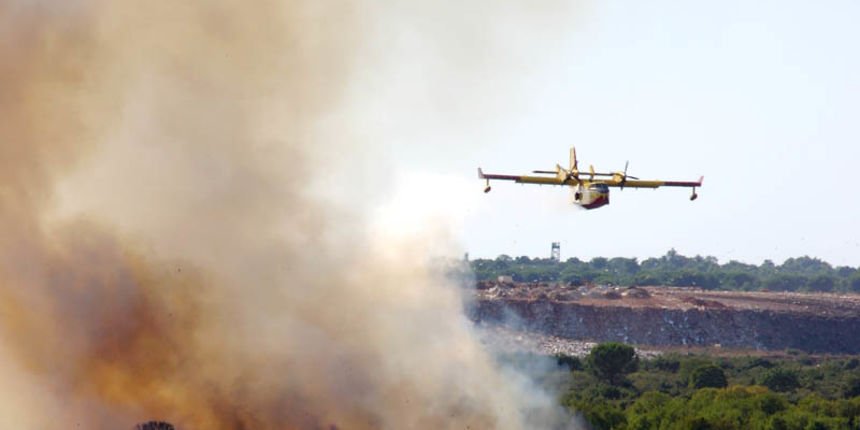 požar – kanader (foto: Marin Gospić) požar – kanader (foto: Marin Gospić)