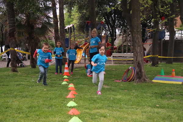 Sportska manifestacija za djecu “1000 koraka kroz 1000 ulica” SŠ “Loptica” Sportska manifestacija za djecu “1000 koraka kroz 1000 ulica” SŠ “Loptica”