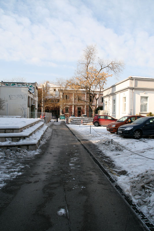 Snježni đir oko Gradske knjižnice Zadar, Foto: Lucija Juravić Snježni đir oko Gradske knjižnice Zadar, Foto: Lucija Juravić