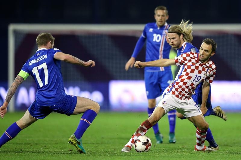 Image 379803 (auto) Image 379803 (auto)