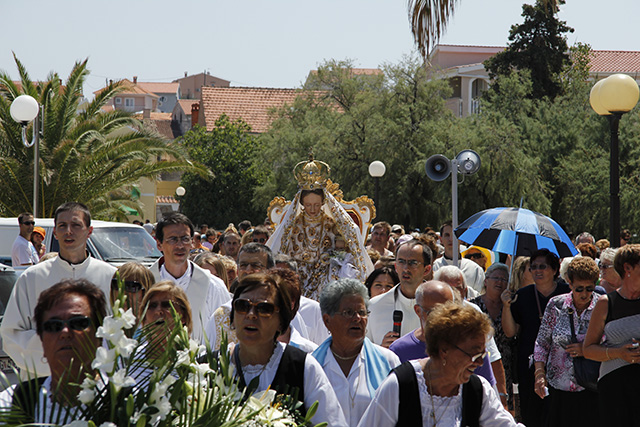 Kukljica: Blagdan Gospe od Sniga 5. kolovoza 2012, Foto: Bernard Kotlar Kukljica: Blagdan Gospe od Sniga 5. kolovoza 2012, Foto: Bernard Kotlar