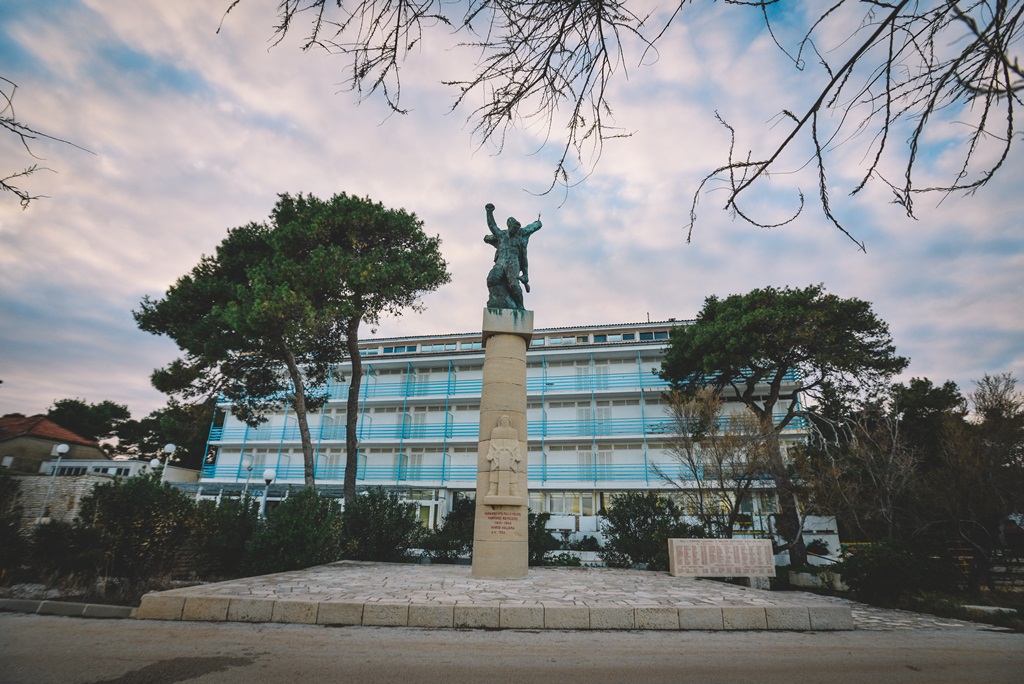 Đir po Sutomišćici Đir po Sutomišćici