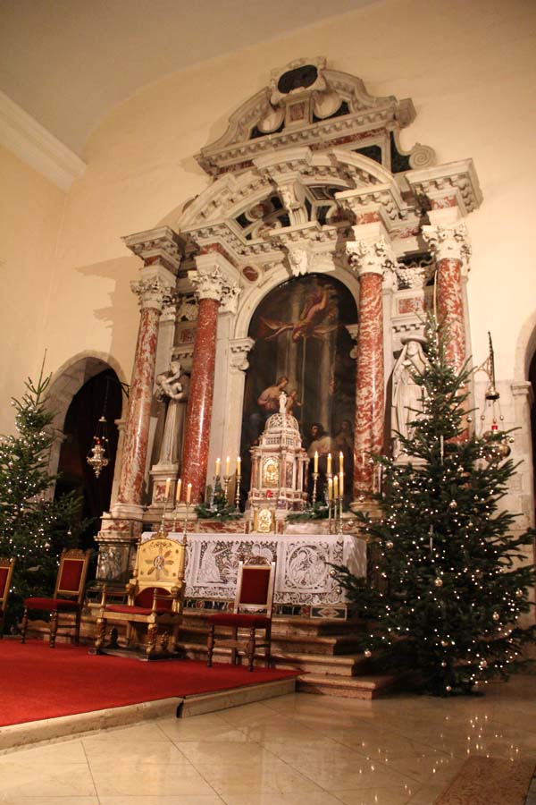 Klapski božićni koncert u crkvi sv. Frane ; foto Iva Perinčić Klapski božićni koncert u crkvi sv. Frane ; foto Iva Perinčić