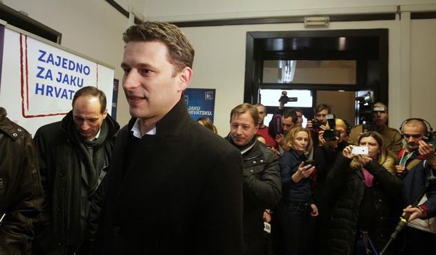 U sjedistu HDZ-a odrzan je sastanak Mosta nezavisnih lista i Domoljubne koalicije o prijedlogu modela nove Vlade. Bozo Petrov. Photo: Zarko Basic/PIXSELL