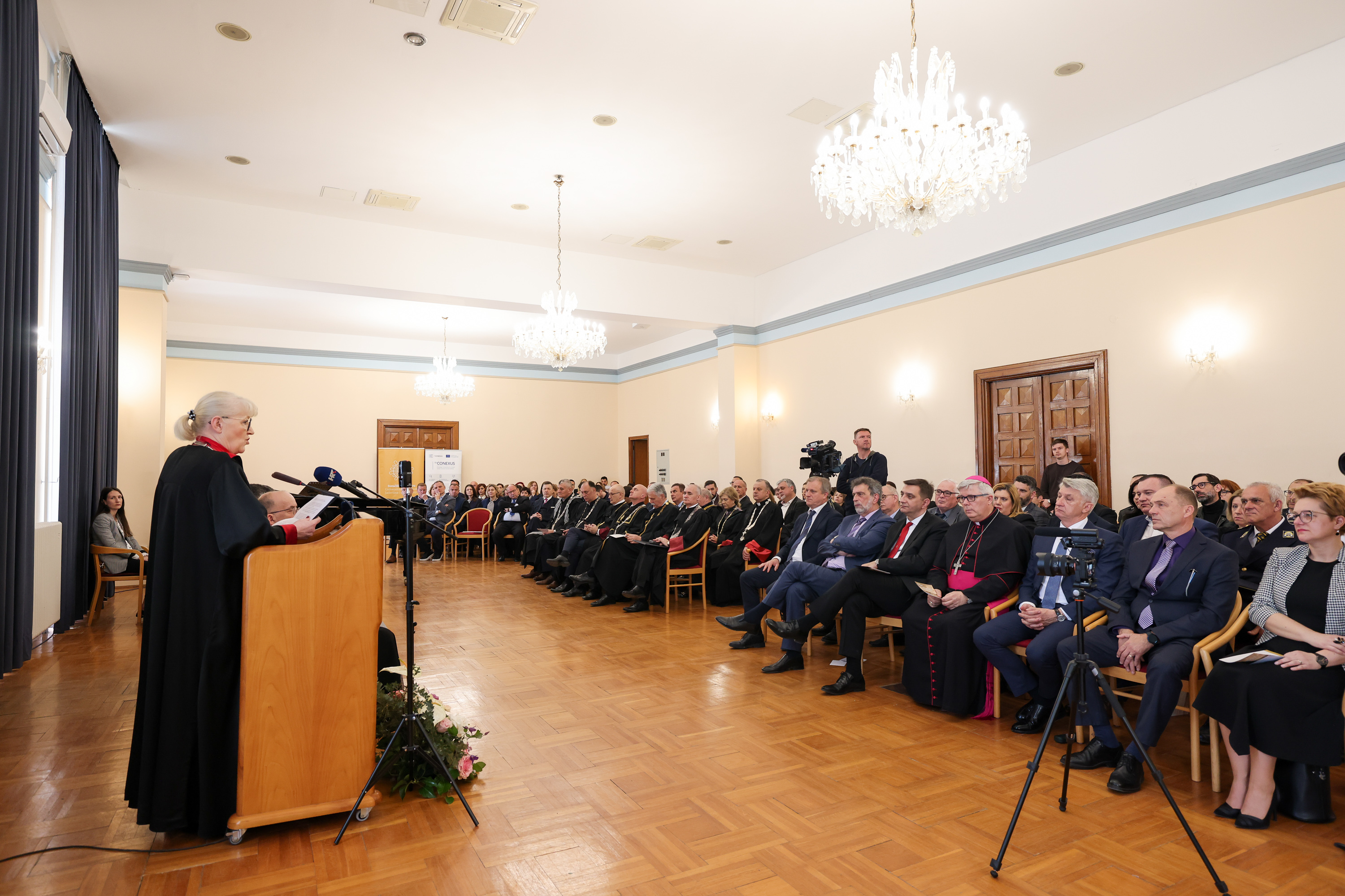 Svečanom sjednicom proslavljen Dies Academicus – Dan Sveučilišta u Zadru Svečanom sjednicom proslavljen Dies Academicus – Dan Sveučilišta u Zadru