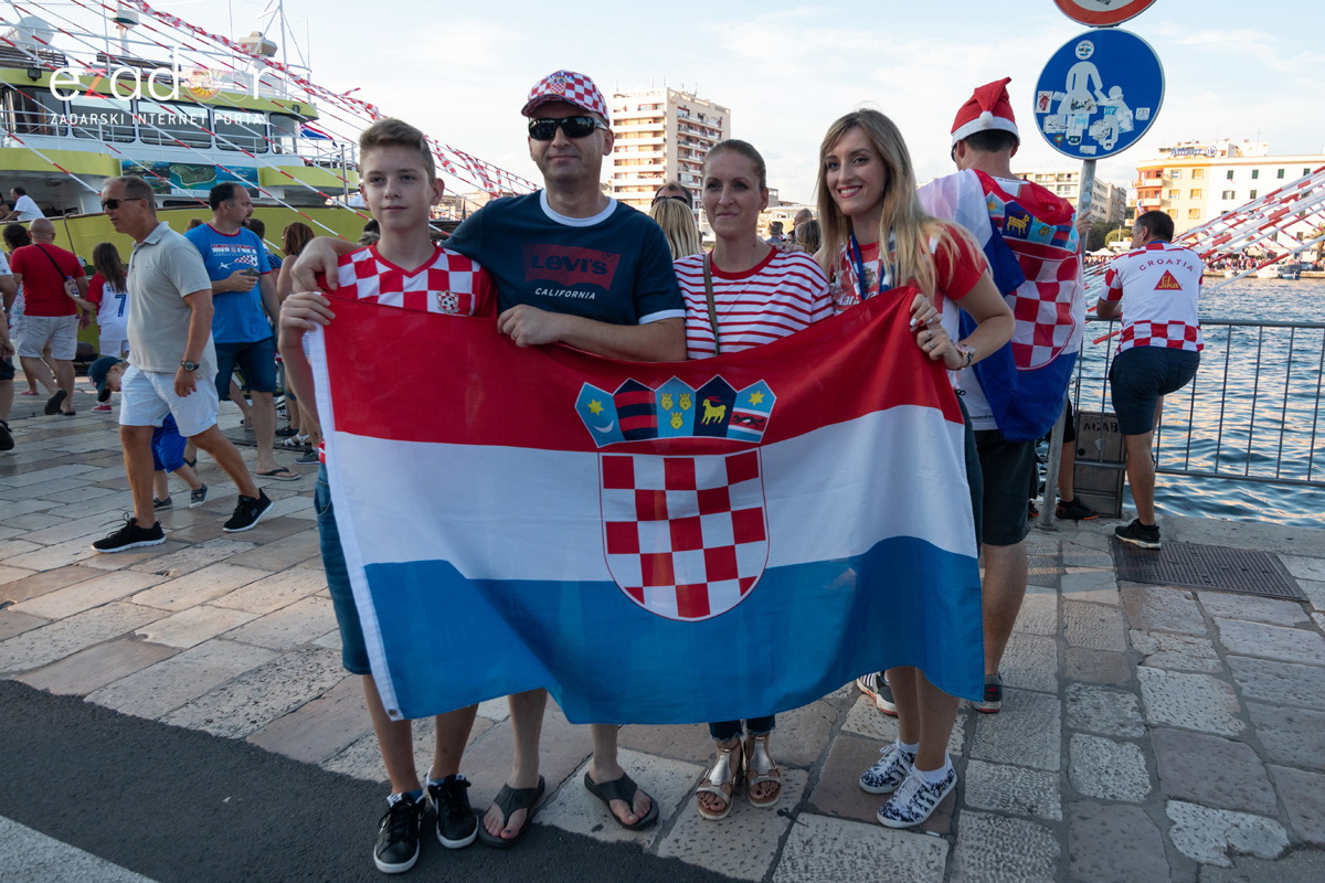 Veličanstven doček četvorice zadarskih Vatrenih Veličanstven doček četvorice zadarskih Vatrenih