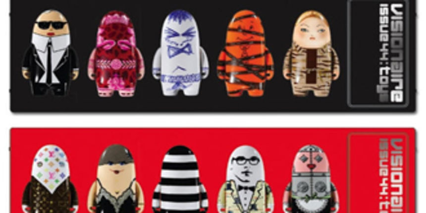 Izdanje posvećeno igračkama obilježila je suradnja 10 modnih dizajnera i Kidrobota (Moda.hr) Izdanje posvećeno igračkama obilježila je suradnja 10 modnih dizajnera i Kidrobota (Moda.hr)