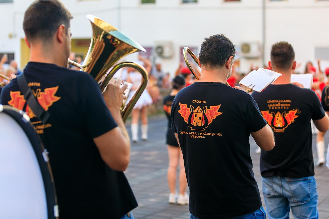 Image 5793681 (auto) Image 5793681 (auto)