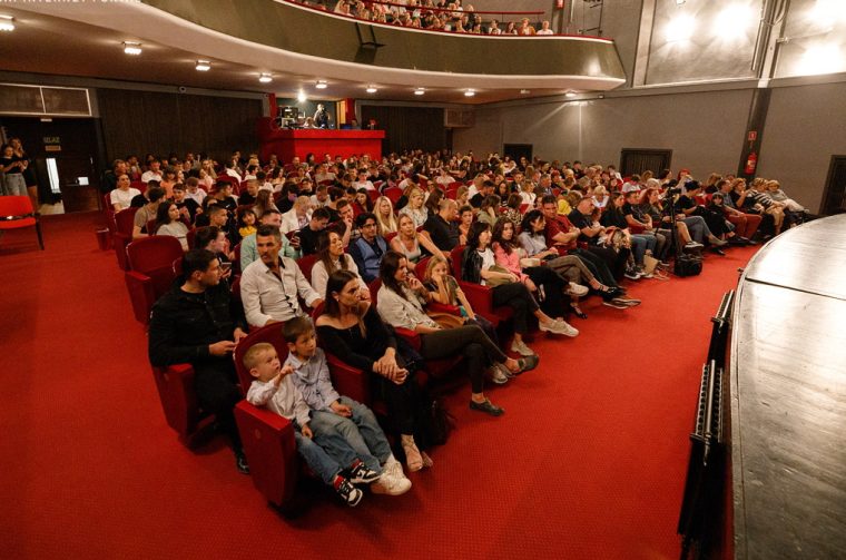 Premijera predstave “Laštik” Kazališne udruge Igrajmo se @ HNK Zadar ilustracija