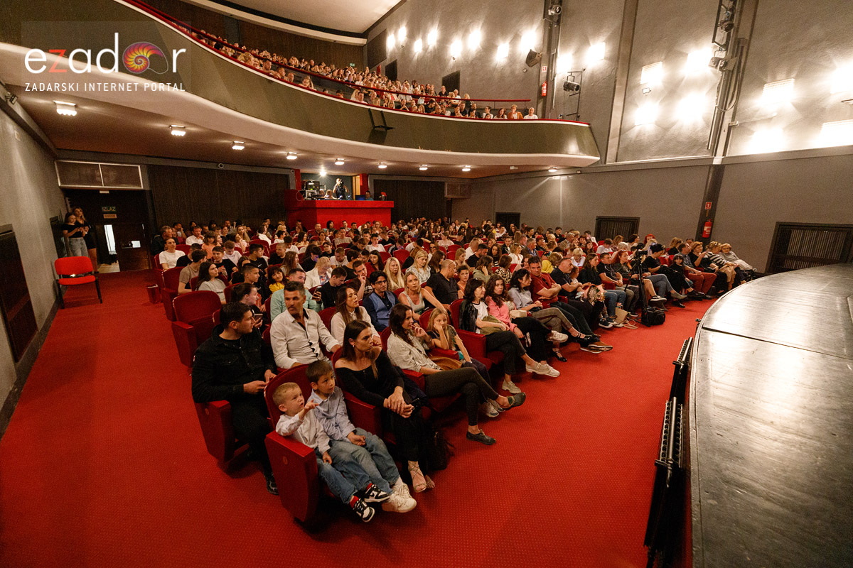 Premijera predstave “Laštik” Kazališne udruge Igrajmo se @ HNK Zadar ilustracija