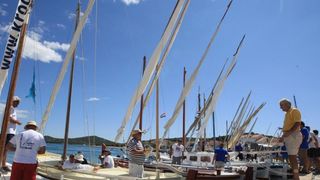 Betina: Održana tradicionalna regata za dušu i tilo, Foto: Duško Jaramaz/PIXSELL Betina: Održana tradicionalna regata za dušu i tilo, Foto: Duško Jaramaz/PIXSELL