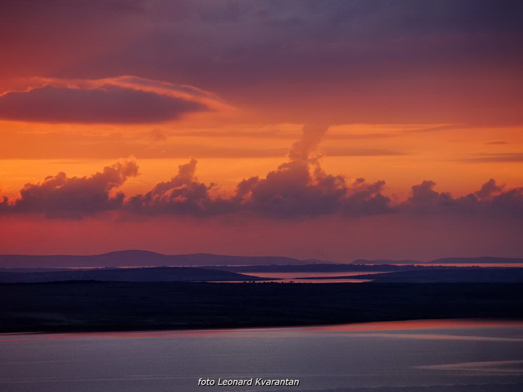 Prekrasan tribanjski zalazak