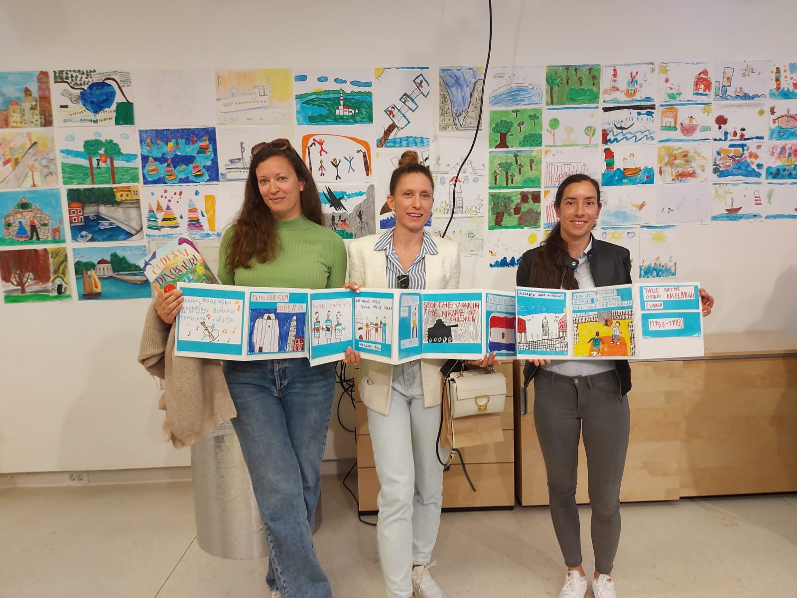 Djeca iz DV Vruljica likovnim radovima osvojila dvije individualne i grupnu nagradu Djeca iz DV Vruljica likovnim radovima osvojila dvije individualne i grupnu nagradu