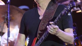 29.07.2013., Zadar – Svjetski poznati gitarist Carlos Santana nastupio je ispred zadarskih Jazina pred nekoliko desetaka tisuca posjetitelja. Photo: Dino Stanin/PIXSELL 29.07.2013., Zadar – Svjetski poznati gitarist Carlos Santana nastupio je ispred zadarskih Jazina pred nekoliko desetaka tisuca posjetitelja. Photo: Dino Stanin/PIXSELL