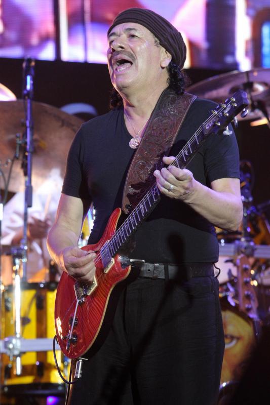 29.07.2013., Zadar – Svjetski poznati gitarist Carlos Santana nastupio je ispred zadarskih Jazina pred nekoliko desetaka tisuca posjetitelja. Photo: Dino Stanin/PIXSELL 29.07.2013., Zadar – Svjetski poznati gitarist Carlos Santana nastupio je ispred zadarskih Jazina pred nekoliko desetaka tisuca posjetitelja. Photo: Dino Stanin/PIXSELL