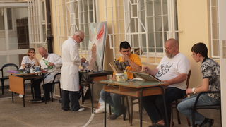 Prva likovna kolonija ‘Zmajević’ završena je u svom trodnevnom održavanju u nedjelju 28. svibnja u Nadbiskupskom sjemeništu ‘Zmajević’ u Zadru.