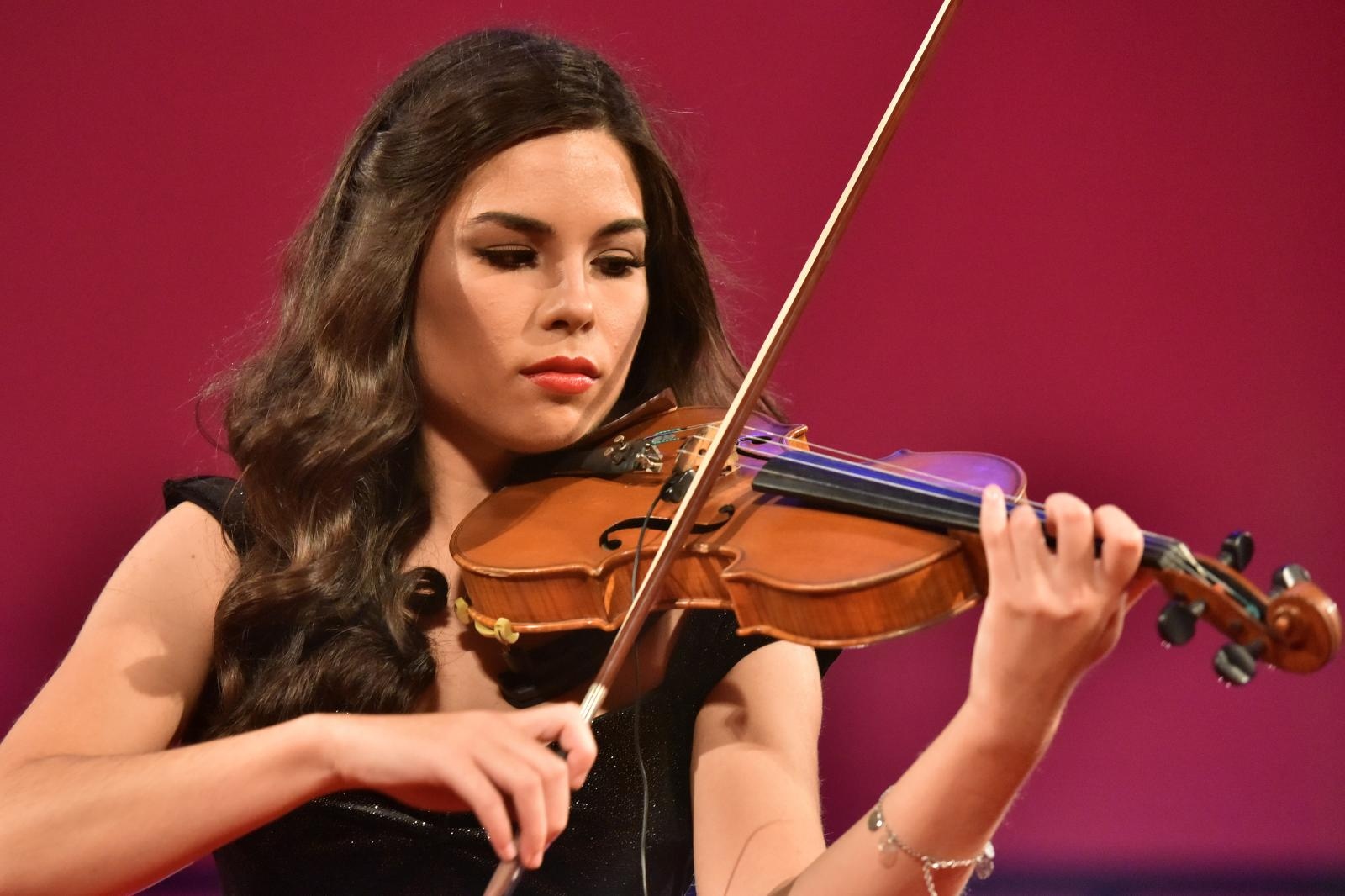 Zadar: Tea Mlinarić nova je Miss Hrvatske Zadar: Tea Mlinarić nova je Miss Hrvatske