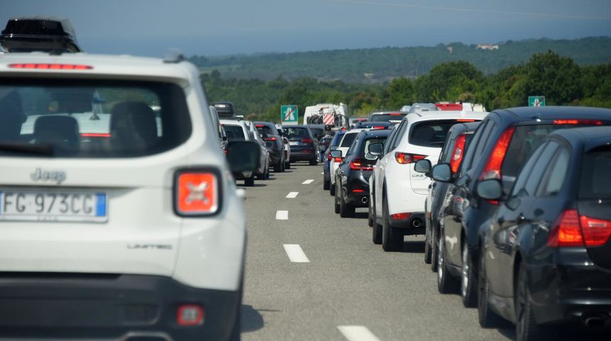 promet, gužva, kolona a1, uatocesta, turisti, hak promet, gužva, kolona a1, uatocesta, turisti, hak