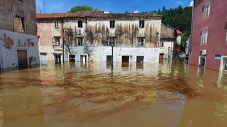 Obrovac: Zrmanja dosegnula nikad zabilježen vodostaj