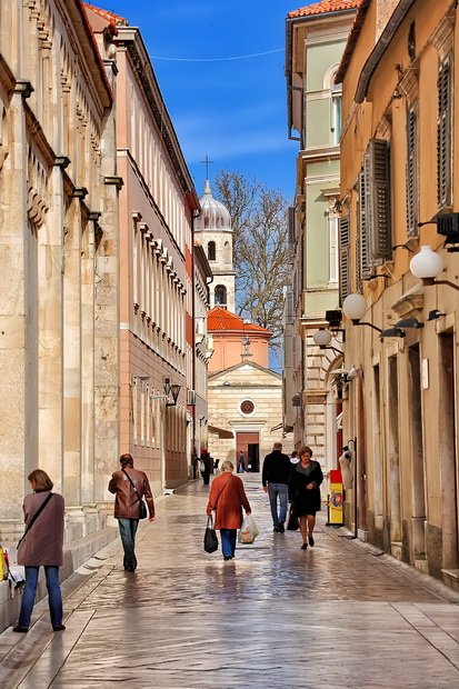 Skitnja gradom 25. ožujka 2014. Foto: Roberto Lerga Skitnja gradom 25. ožujka 2014. Foto: Roberto Lerga