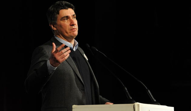 Zadar, 050413.
Veceras je u HNK Zadar odrzano predstavljanje liste koalicije SDP-HNS-HSU za Europski parlament. Na predstavljanju su govorili predsjednik SDP-a Zoran Milanovic, predsjednica HNS-a Vesna Pusic, predsjednik HSU-a Silvano Hrelja, te prvi na l