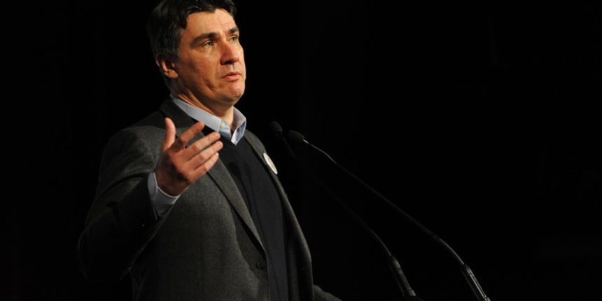 Zadar, 050413.
Veceras je u HNK Zadar odrzano predstavljanje liste koalicije SDP-HNS-HSU za Europski parlament. Na predstavljanju su govorili predsjednik SDP-a Zoran Milanovic, predsjednica HNS-a Vesna Pusic, predsjednik HSU-a Silvano Hrelja, te prvi na l