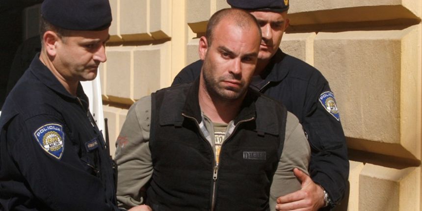 Privođenje, Luka Kalmeta (Foto: Jure Miskovic / CROPIX ) Privođenje, Luka Kalmeta (Foto: Jure Miskovic / CROPIX )