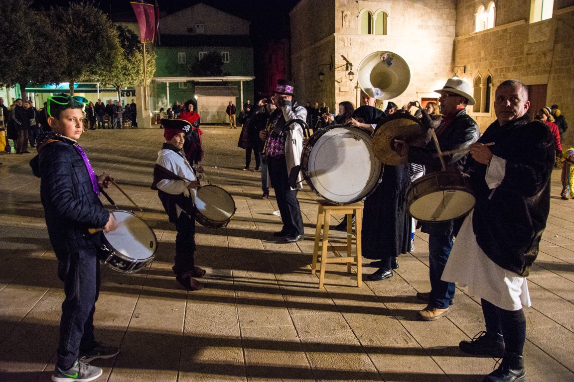 Paški zimski karneval 2017 – Zadnji dan i zadnje kolo Paški zimski karneval 2017 – Zadnji dan i zadnje kolo
