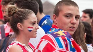 Hrvatski navijači okupirali Lens uoči utakmice s Portugalom, Photo: PIXSELL Hrvatski navijači okupirali Lens uoči utakmice s Portugalom, Photo: PIXSELL