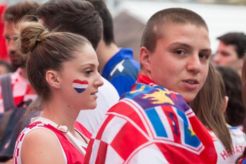 Hrvatski navijači okupirali Lens uoči utakmice s Portugalom, Photo: PIXSELL Hrvatski navijači okupirali Lens uoči utakmice s Portugalom, Photo: PIXSELL