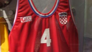 Image 1182499 (auto) Image 1182499 (auto)